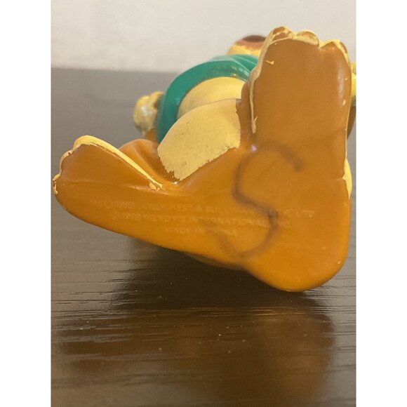 Vintage 1988 Walt Disney Oliver & Company Dodger Dog Figurine 3" Cake Topper - Picture 3 of 3